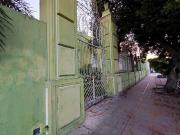 CASA EN VENTA CENTRO UNA CUADRA DEL PARQUE DE SANTIAGO...