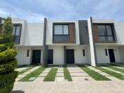 Casa en venta cerca Aeropuerto de Toluca, Plaza Santin y...