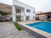 CASA EN VENTA CERCA AL MAR PUNTA NEGRA