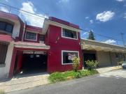 Casa en VENTA, Cerca de Ave. 100 metros Cod. ZV1396