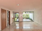 CASA EN VENTA CERCA DE GLORIETA DE SAN JERONIMO...