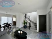 CASA EN VENTA CERCA DE LA FERIA EN CALLE PRIVADA EN...