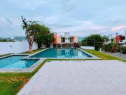 CASA EN VENTA CERCA DE LA UVM CUERNAVACA CON ALBERCA Y...