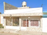CASA EN VENTA CERCA DE PLAZA FORUM TEPIC! CASA EN VENTA CERCA DE PLAZA FORUM TEPIC!