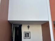 CASA EN VENTA cerca de Plaza San Diego