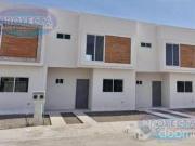 CASA EN VENTA CERCA DE WALMART FRANCISCO VILLA, FRAC....