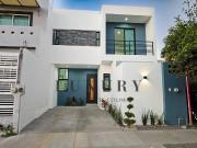 Casa en Venta Cerca de Zentralia en Colima Excelente...