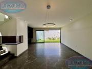 CASA EN VENTA CERCA DEL COLEGIO AMERICANO, FRAC. LAS...