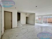 CASA EN VENTA CERCA DEL SEMINARIO MAYOR, FRAC. PASO REAL
