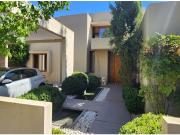 Casa en Venta Chicureo/4D+4B +servicios en condominio