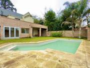 Casa en venta City Bell 4 dormitorios Pileta