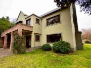 Casa en venta City Bell 4 dormitorios Pileta
