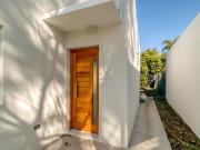 CASA EN VENTA. CITY BELL A ESTRENAR 3 DORMITORIOS