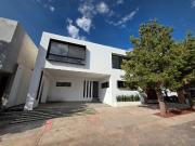 Casa en venta Club de golf la loma SLP | $18MDP