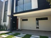 Casa en Venta,Clúster PARQUE BERNA, Lomas de Angelópolis...