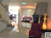 CASA EN VENTA, COL. ARBIDE, LEÓN, GTO. IDEAL PARA...