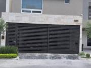 Casa en Venta, Col. Cerradas de Casa Blanca Norte, San...