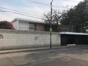 CASA EN VENTA COL. CHAPULTEPEC EXCELENTE UBICACION EN...