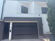 Casa en Venta Col. Cumbres 4 sector, calle privada 202...