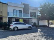 Casa en Venta – Col. Hacienda Las Fuentes, San Nicolás...