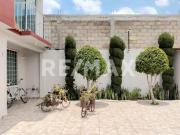 Casa en Venta, Col. San Lorenzo Tepatitlán, Toluca,...