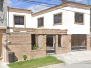CASA EN VENTA COLONIA LAS FUENTES SECC LOMAS POR REMATE,...