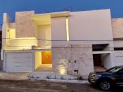 CASA EN VENTA COLONIA LOMA LINDA