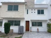 ✨ CASA EN VENTA – COLONIA ROVIROSA ✨