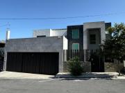 CASA EN VENTA COLONIA VISTA HERMOSA