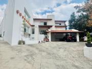 Casa en VENTA Colonial Contemporáneo Club de Golf Valle...