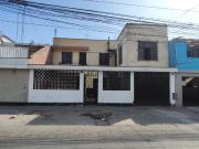 CASA EN VENTA COMO TERRENO 200 M2 ZONA A SAN JUAN DE...
