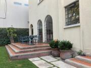 Casa en VENTA como terreno en Lomas de Chapultepec o...