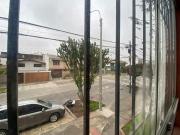 Casa en venta como terreno en San Isidro