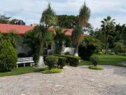 Casa en venta, con 1312m2 de terreno, Granjas Mérida...