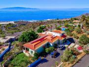Casa en venta con 150 m2, 3 dormitorios en Guía de Isora...