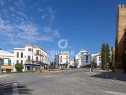 Casa en venta con 194 m2, en Carmona
