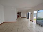 CASA EN VENTA CON 209 M2 EN EMPLEADO POSTAL A ESTRENAR