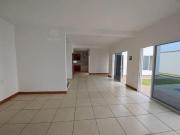 CASA EN VENTA CON 209 M2 EN EMPLEADO POSTAL APTA A CRÉDITOS