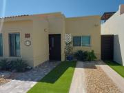 Casa en venta con 2 recamras, 2 baños cerca de Wallmart