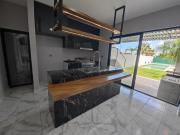 CASA EN VENTA CON 300 M2 EN REAL DE OAXTEPEC
