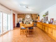 Casa en venta con 319 m2, 4 dormitorios en Roca Grossa...