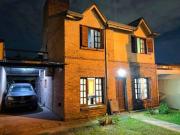 Casa en Venta con 3 dormitorios Parque y Cochera