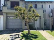 CASA EN VENTA CON 3 HABITACIONES