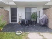 Casa en Venta con 3 Habitaciones, Alberca y Amenidades...