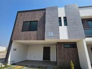 Casa en venta con 3 recamaras en Cholula Puebla