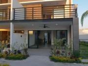 Casa en venta con 3 recámaras en venta Club de Golf...