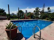 CASA EN VENTA CON 4000 M2 EN SANTA ROSA CON ALBERCA