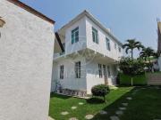 CASA EN VENTA CON 400 M2 EN ALTOS DE OAXTEPEC CON ALBERCA