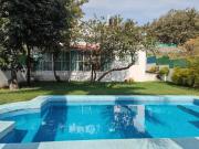 CASA EN VENTA CON 424 M2 EN LOMAS DE COCOYOC