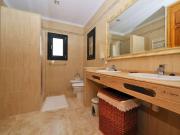 Casa en venta con 450 m2, 5 dormitorios en Benissa